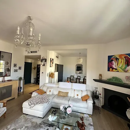 128m2 St Raph Centre, 400m Des Plages Apartamento *
