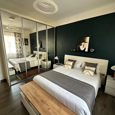 Apartamento 128m2 St Raph Centre, 400m Des Plages